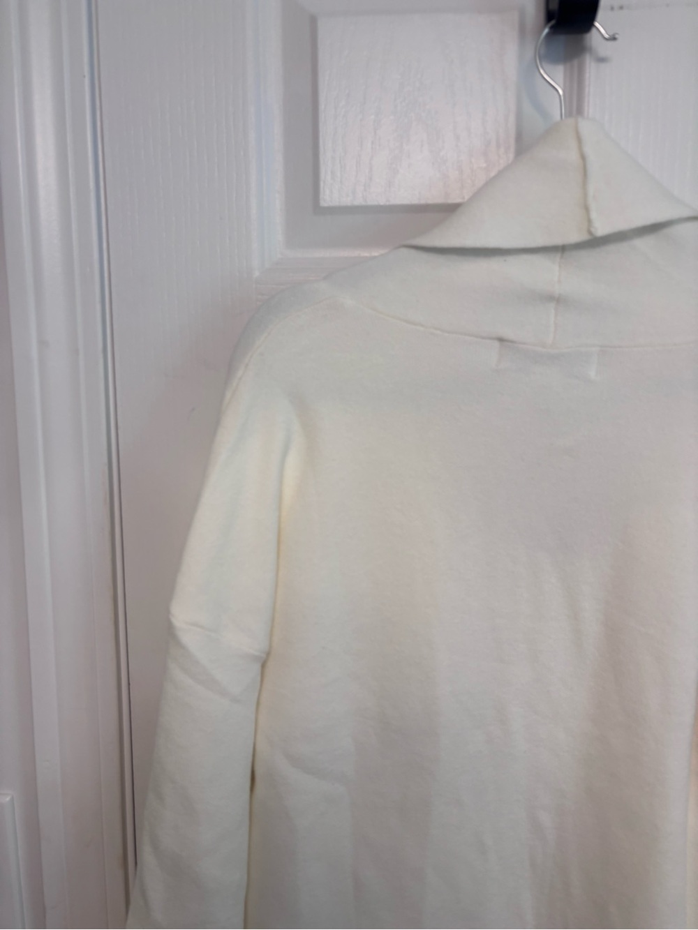 Women’s Open-Front Cream Cardigan with Pockets - Picture 12 of 16
